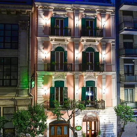 فندق Hotel City