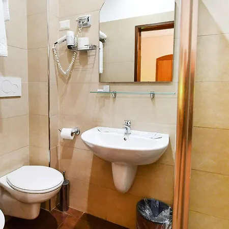 Hotel City 2* 바리