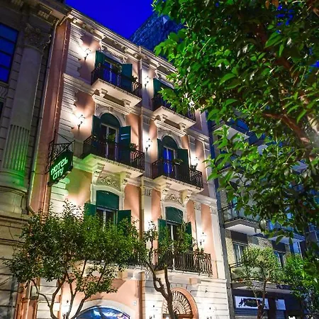 Hotel City 호텔 2*